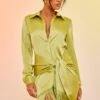 Robe Chemise Satinée Vert Citron à Détail Drapé Et Ourlet Frangé