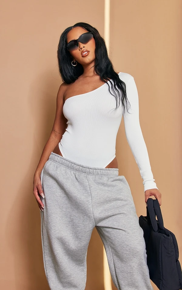 Body Asymétrique Côtelé Blanc à Détail Contours 1 Body Asymétrique Côtelé Blanc à Détail Contours