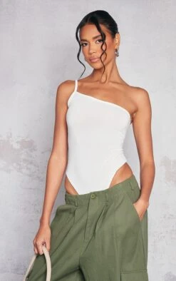 Body Long Moulant Crème Asymétrique à Bretelle Unique