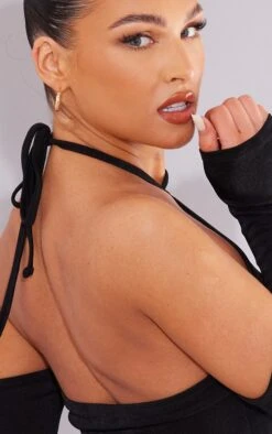 Crop Top Noir à Dos Nu -Pas Cher Tendance Charme Magasin 24474ec0a16de191e91840bf8188cfb10092373a cmw9477 4