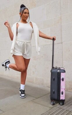 Zero PRETTYLITTLETHING Body Blanc Cassé à Dos Nageur 8 Zero PRETTYLITTLETHING Body Blanc Cassé à Dos Nageur -Pas Cher Tendance Charme Magasin 3b20566cffab98bb57c1c9565d562c3c1ec3d0a2 cmz3113 3