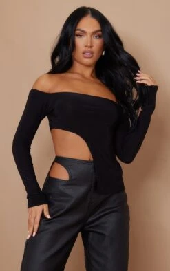 Logic Crop Top Moulant Asymétrique Noir à Col Bardot