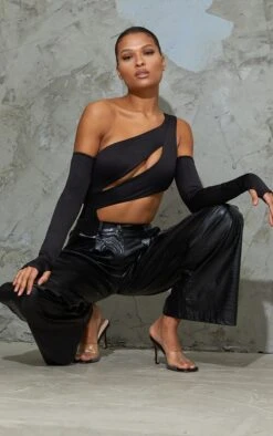 Body Découpé Moulant Noir à Col Bardot Et Trous Pour Les Pouces -Pas Cher Tendance Charme Magasin 48b8581b2f9b4372ac9980314d9df147e7ffaf4e cmo1509 3