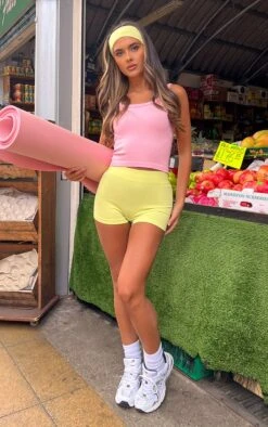 Mini Short Côtelé Vert Citron à Contours