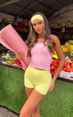 Débardeur Côtelé Rose à Détail Contours Et Col Rond