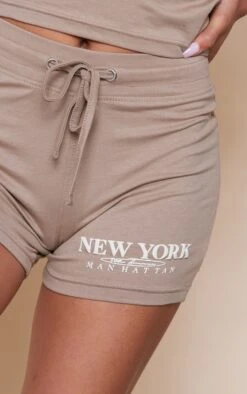 Mini-short Taupe à Slogan Imprimé -Pas Cher Tendance Charme Magasin 5bc083cb5e1bd4f94f80f1791cc67ac5e45f35c7 cnd9512 5