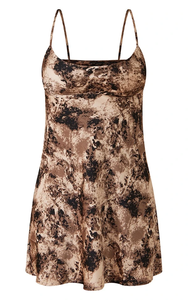 Robe Droite Moulante Marron Imprimé Abstrait à Bretelles Et Détail Dans Le Dos 5 Robe Droite Moulante Marron Imprimé Abstrait à Bretelles Et Détail Dans Le Dos – Image 5