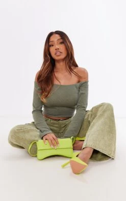 Crop Top Kaki En Maille Côtelée Contrastante Et Col Bardot 7 Crop Top Kaki En Maille Côtelée Contrastante Et Col Bardot -Pas Cher Tendance Charme Magasin 6bad76e0f1fabc7848891bd658b0fa4f96183591 cnd0971 3