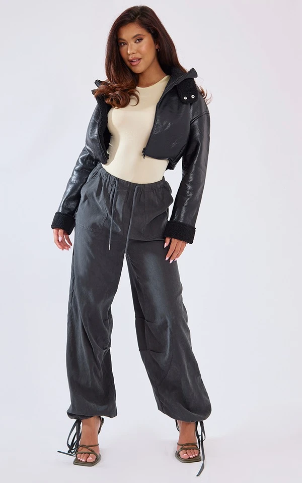 Body Moulant Basique Gris Pierre à Manches Courtes 3 Body Moulant Basique Gris Pierre à Manches Courtes – Image 3