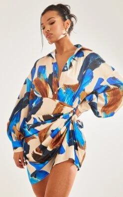 Robe Droite Satinée Multicolore Imprimé Peinture à Manches Oversize Et Jupe Drapée