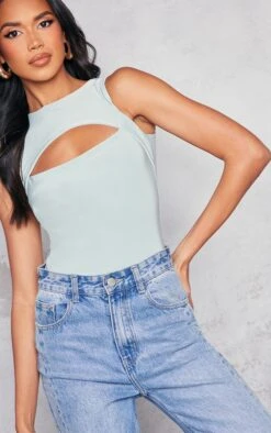 Body Moulant Vert Pastel Découpé Sur Le Devant -Pas Cher Tendance Charme Magasin 85a0e5b07d2a97422bf45f67991bdafb037fd89f cne5112 4