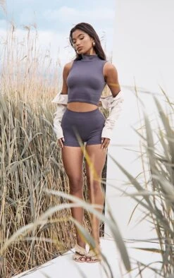 Mini-short Structuré Côtelé Gris Anthracite Détail Contours