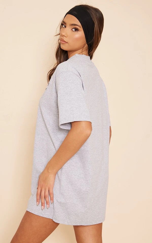 Robe T-shirt Gris Chiné à Manches Courtes Et Slogan Badge Athletic Sports 2 Robe T-shirt Gris Chiné à Manches Courtes Et Slogan Badge Athletic Sports – Image 2