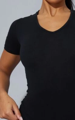 Essentiel Body Col V Noir à Manches Courtes -Pas Cher Tendance Charme Magasin a9e4999870c17a9c0fbbf6893c58eb52f42de40f cmp2032 4