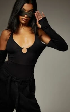 Body Noir Dos Nu à Détail Anneau Et Empiècement -Pas Cher Tendance Charme Magasin b5d61fee8cbfc8f729a3bd519a23704f70a9b847 cnb0288 4