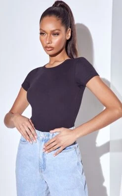 Essentiel Body Cintré Noir à Manches Courtes