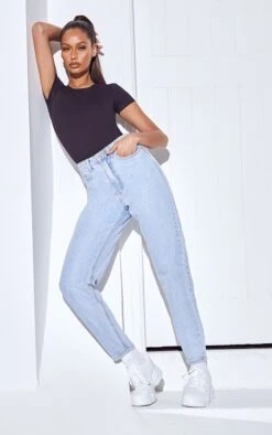 Essentiel Body Cintré Noir à Manches Courtes -Pas Cher Tendance Charme Magasin c23df925a3133fee13f17e430fc5c175ac3a20c2 cmp1948 3