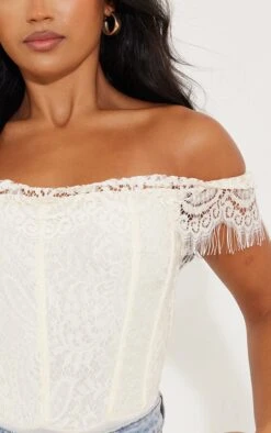 Body En Dentelle Crème à épaules Dénudées Et Liserés Structurants -Pas Cher Tendance Charme Magasin cccf08bdab6d8d20f61893c3605cad8529a14c21 cna4393 4