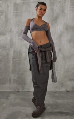 Crop Top Moulant Gris Anthracite à épaules Dénudées Et Dos Nu 7 Crop Top Moulant Gris Anthracite à épaules Dénudées Et Dos Nu -Pas Cher Tendance Charme Magasin e1acdfb361b5e7f49a6094691d55fb046d335eca cnc1244 3