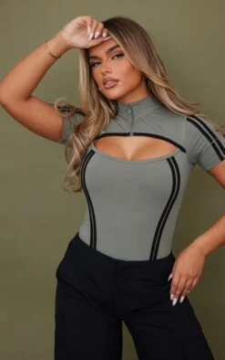 Body Découpé Kaki à Manches Courtes Et Détail Bandes