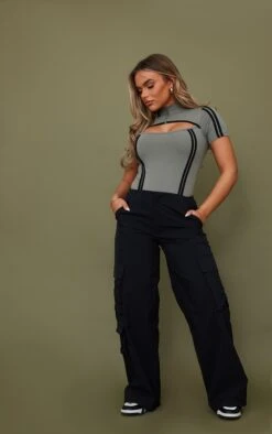 Body Découpé Kaki à Manches Courtes Et Détail Bandes 7 Body Découpé Kaki à Manches Courtes Et Détail Bandes -Pas Cher Tendance Charme Magasin f39bab5f39384355f2a15ef49e1fea4febe1cefc cnd0859 3