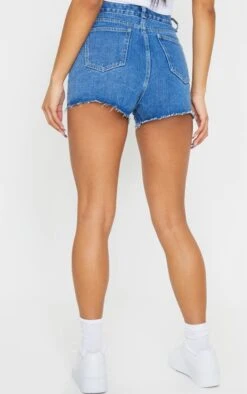 PRETTYLITTLETHING Mini-short Moulant Bleu Moyennement Délavé à Ourlet Coupé 7 PRETTYLITTLETHING Mini-short Moulant Bleu Moyennement Délavé à Ourlet Coupé -Pas Cher Tendance Charme Magasin f90c1dce9bcaa99b0831c2a6a928a5061b3939a2 cmg9837 3