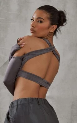 Crop Top Moulant Gris Anthracite à épaules Dénudées Et Dos Nu 8 Crop Top Moulant Gris Anthracite à épaules Dénudées Et Dos Nu -Pas Cher Tendance Charme Magasin fd40b4a8cf8212ad829e14fd462e7cf720541489 cnc1244 4