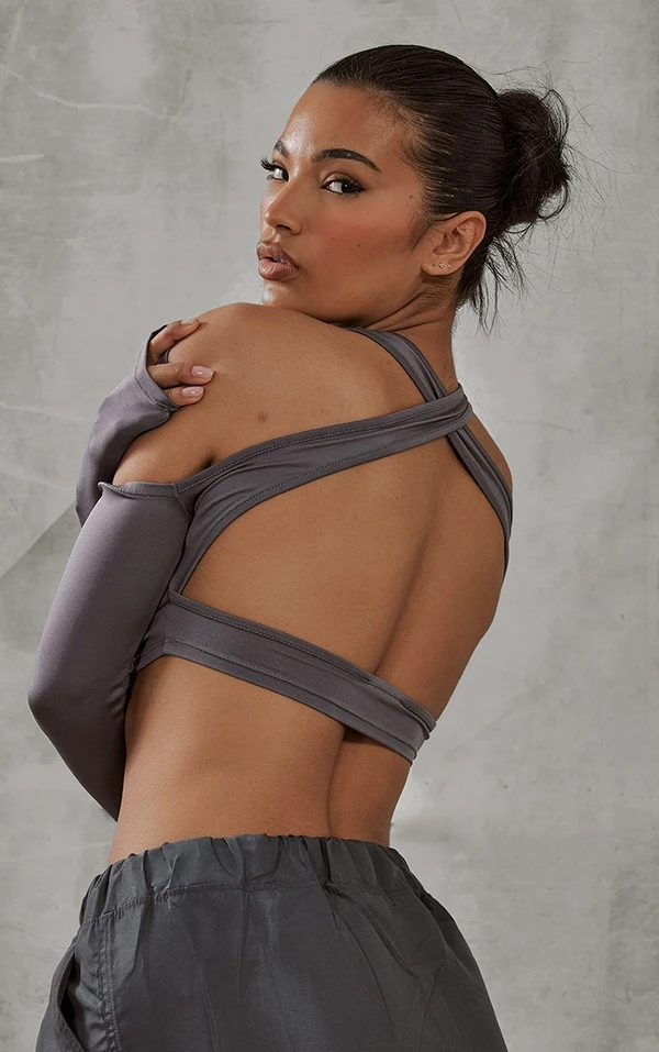 Crop Top Moulant Gris Anthracite à épaules Dénudées Et Dos Nu 4 Crop Top Moulant Gris Anthracite à épaules Dénudées Et Dos Nu – Image 4