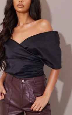 Body Satiné Noir Structuré à Col Bardot -Pas Cher Tendance Charme Magasin ffdfaf6fc50da5fe719538a7c1c7103f4e7fc1d8 cmv2266 4